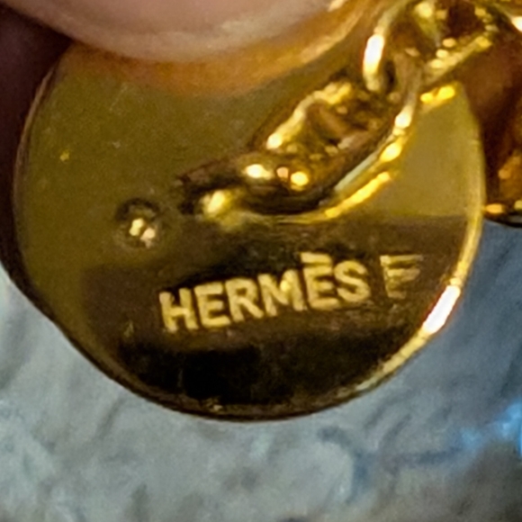Vintage Hermès 1989 Cufflinks Gold Tone and Black - Picture 5 of 9